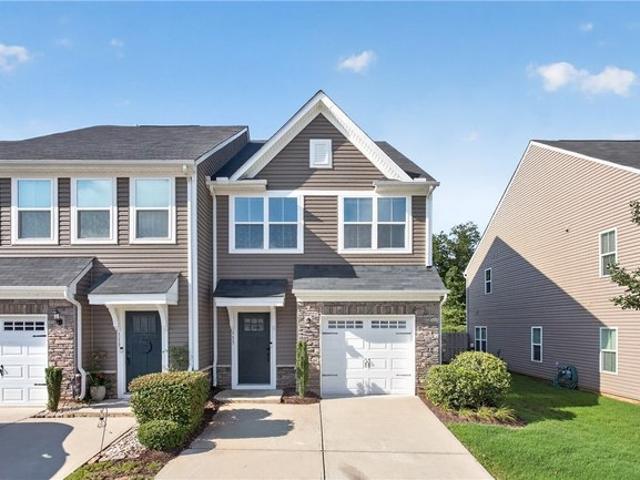 Townhouse for sale in Simpsonville, South Carolina