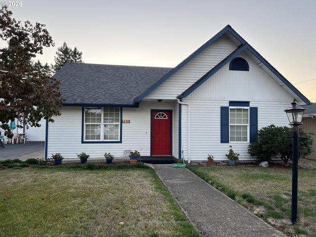 House for sale in Creswell, Lane County