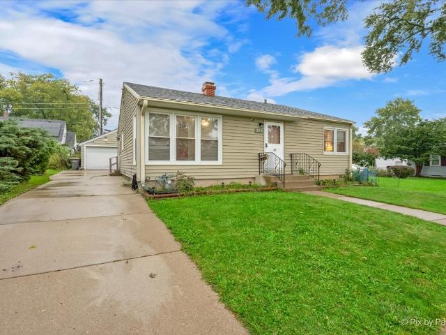 House for sale in Elgin, Kane County