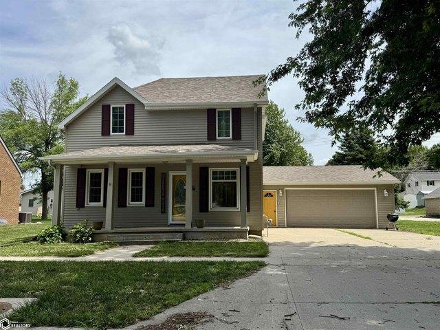 House for sale in Carroll, Iowa