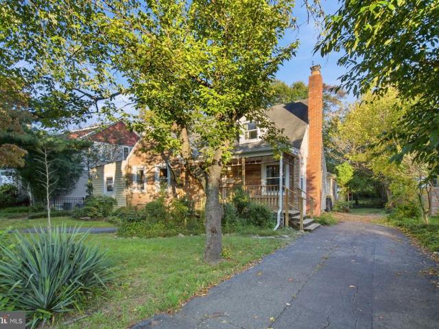 House for sale in Virginia Forest, Falls Church