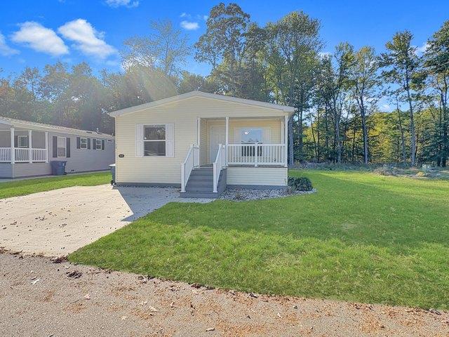 House for sale in Sparta, Michigan