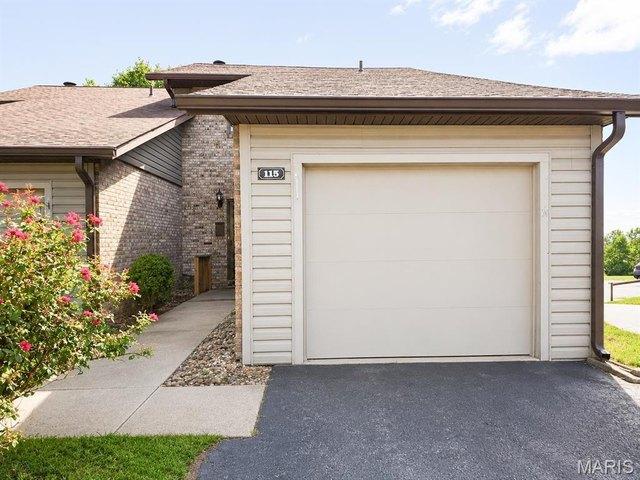 Condo for sale in Collinsville, Illinois