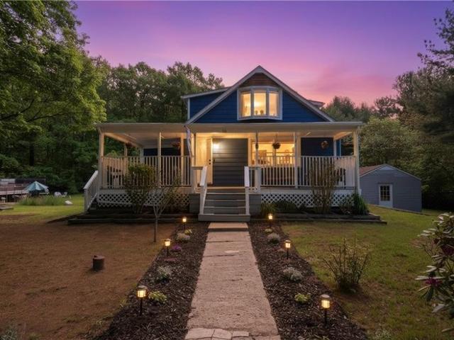 House for sale in Oakland, Rhode Island