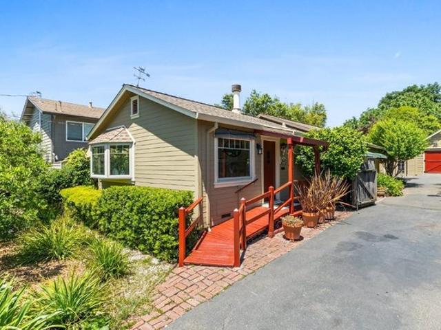 House for sale in Healdsburg, California