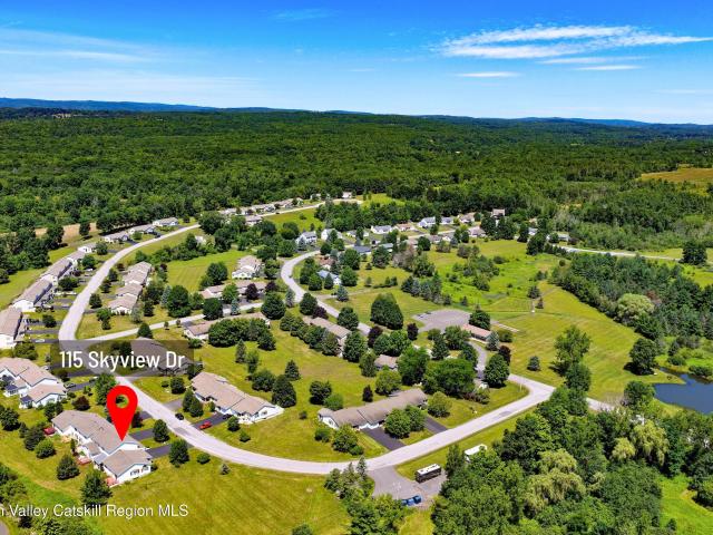 Townhouse for sale in Greenville, New York