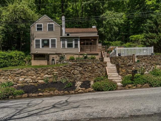 House for sale in Port Murray, New Jersey
