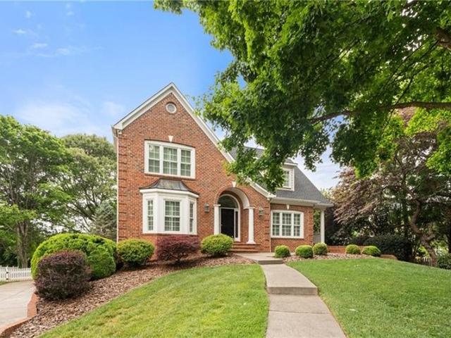 House for sale in Pfafftown, North Carolina