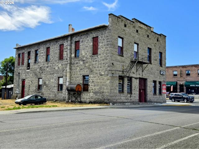 House for sale in Oregonia