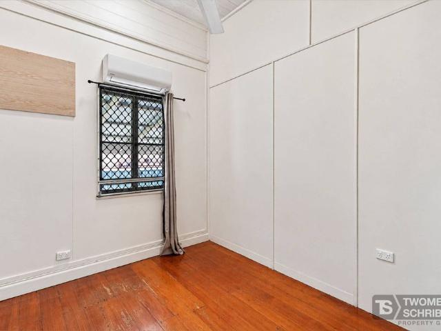 House for rent in Westcourt, Cairns