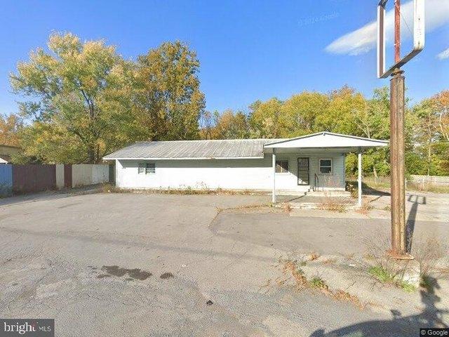 House for sale in Hedgesville, West Virginia