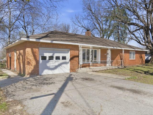 House for sale in Buffalo, Missouri