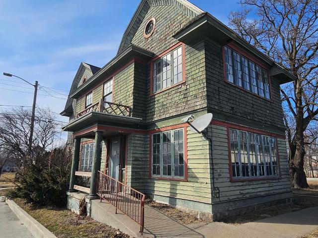 House for sale in Osceola, Iowa