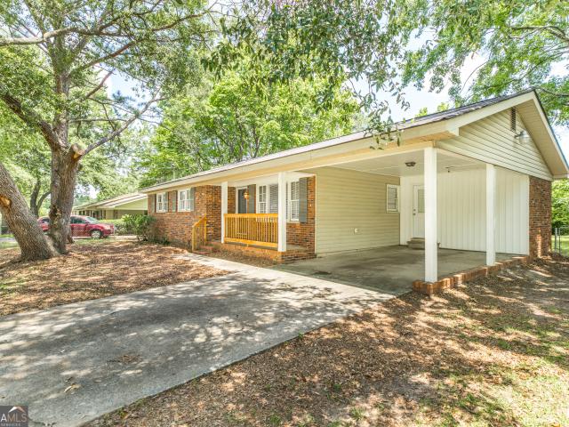 House for sale in Kathleen, Georgia