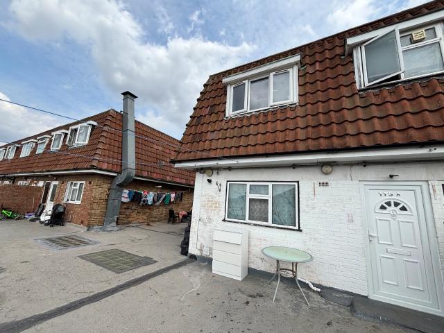 Apartment for rent in South Hornchurch, Greater London
