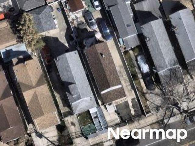 House for sale in Queens, Arverne