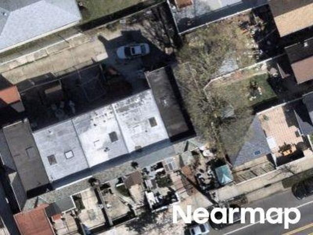 House for sale in Queens, Arverne