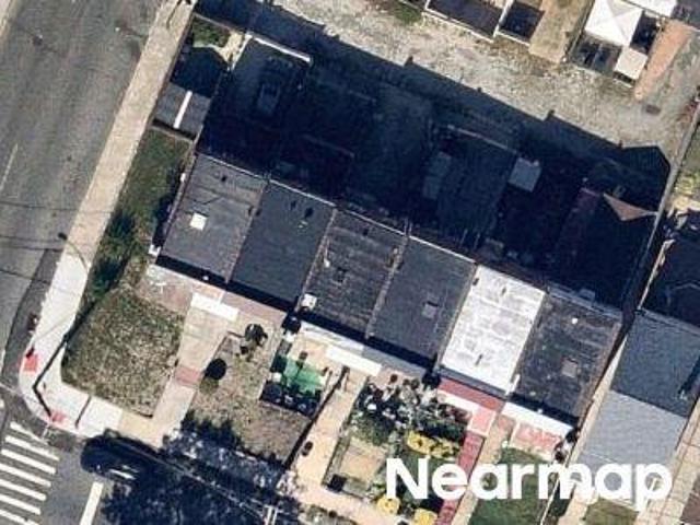 House for sale in Queens, Arverne
