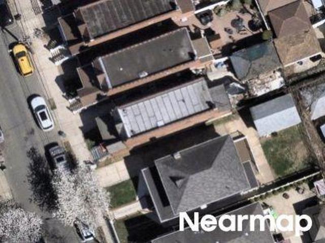 House for sale in Queens, Arverne