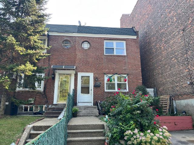 Property for sale in Queens, Arverne
