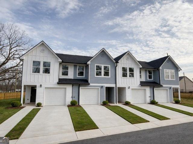 Townhouse for sale in Hampton, Georgia