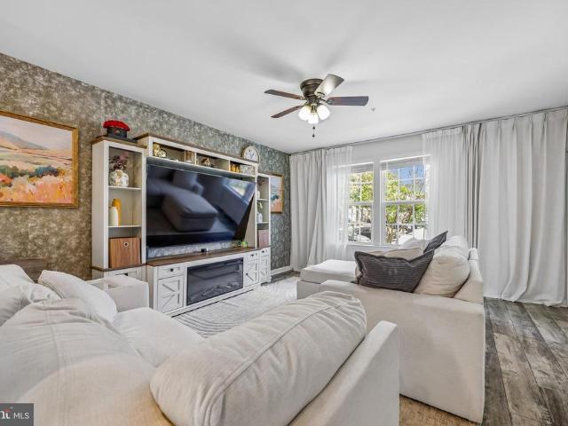 Condo for sale in Clarksburg, Maryland