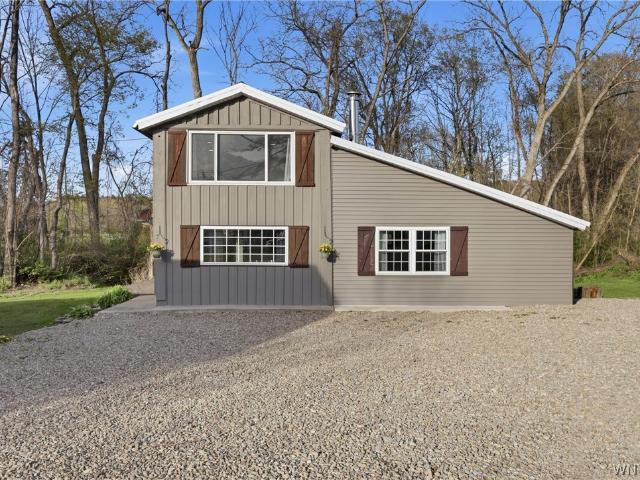 House for sale in Yorkshire, New York