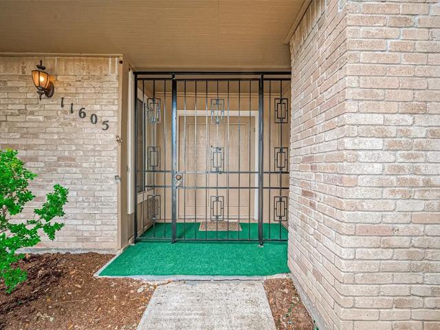 Townhouse for sale in Houston