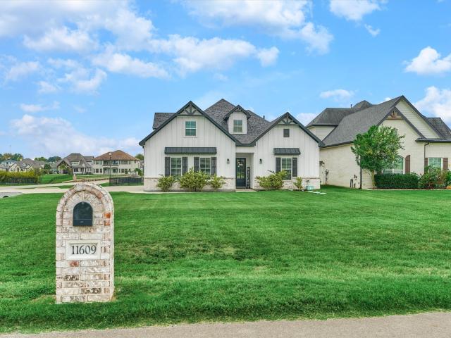 House for sale in Montgomery, Montgomery County