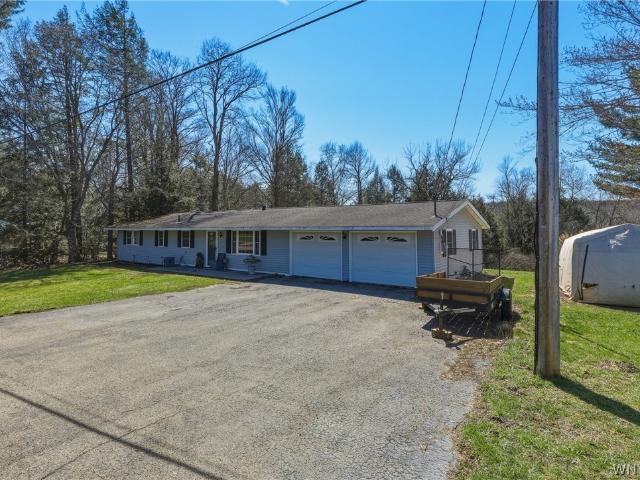 House for sale in Yorkshire, New York