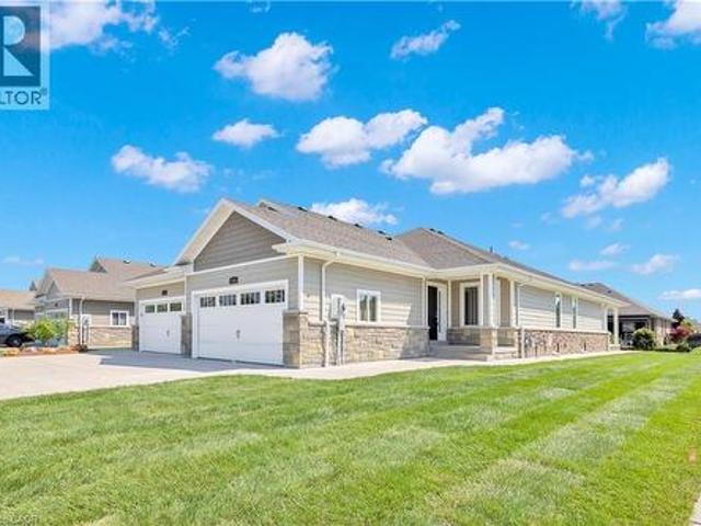 House for sale in Ontario