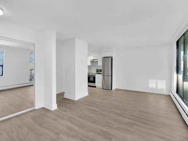 Apartment for rent in Davie Village, Vancouver
