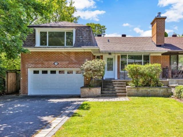 House for rent in Mont-royal, Quebec