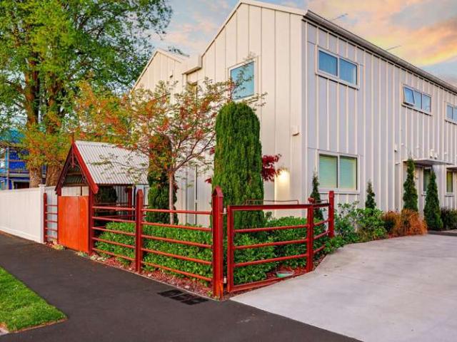 Townhouse for sale in Edgeware, Papanui-Innes Community