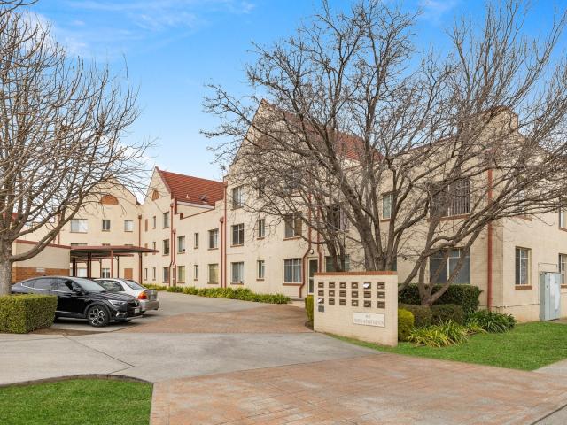 Apartment for rent in Woden, Australian Capital Territory
