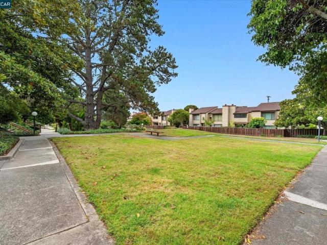 Townhouse for sale in El Cerrito, California