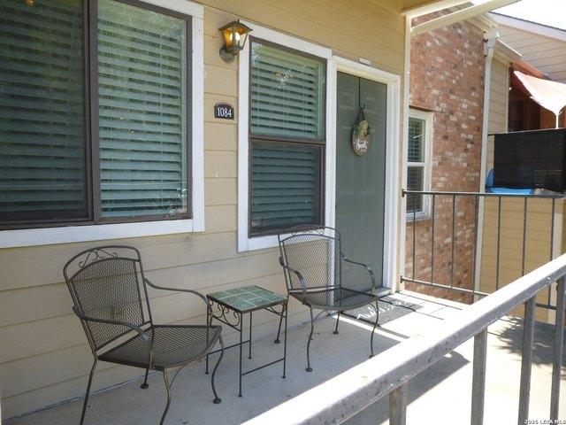 Condo for sale in Leesville, Texas