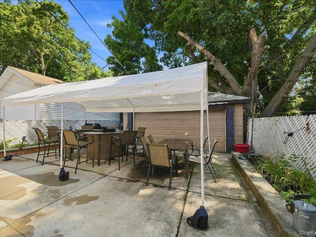 House for sale in Queens, Arverne