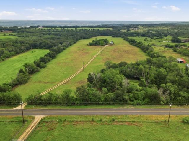 House for sale in Kingsbury, Texas