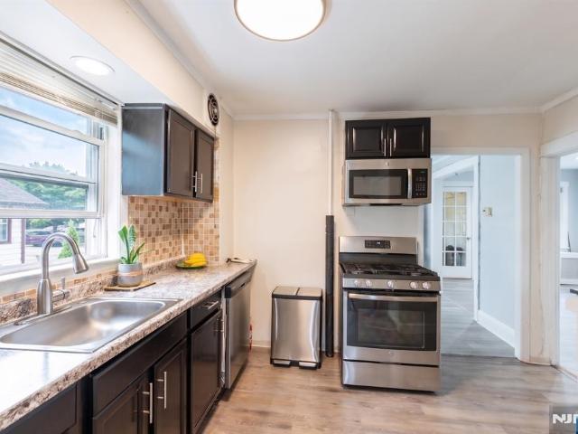 House for sale in Teaneck, New Jersey