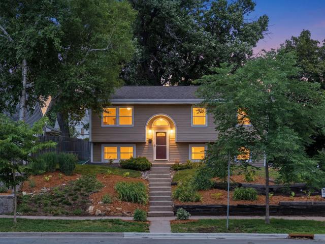 House for sale in Summit Hill, Ramsey