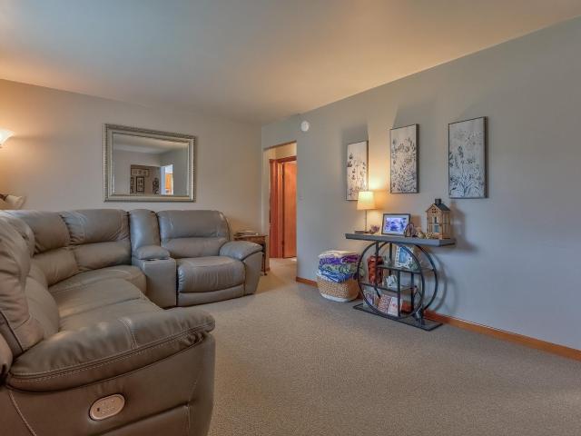House for sale in Hatfield, Spencer County