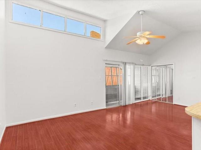 Condo for sale in Metairie, Louisiana
