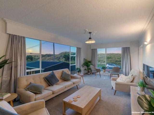 House for rent in Chaslands, Canterbury