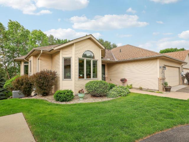 Townhouse for sale in Maple Grove
