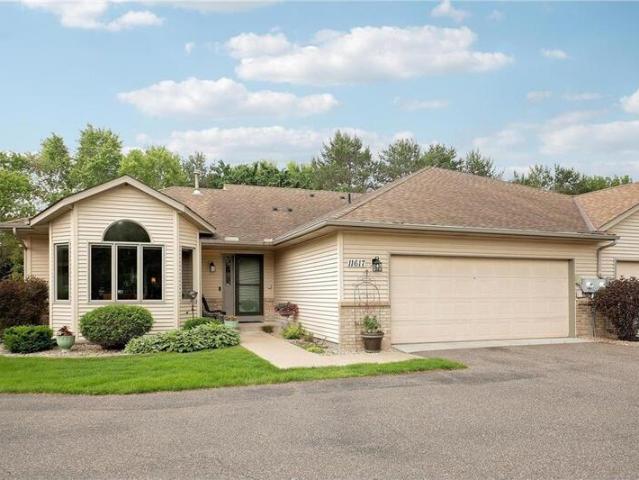 Townhouse for sale in Maple Grove