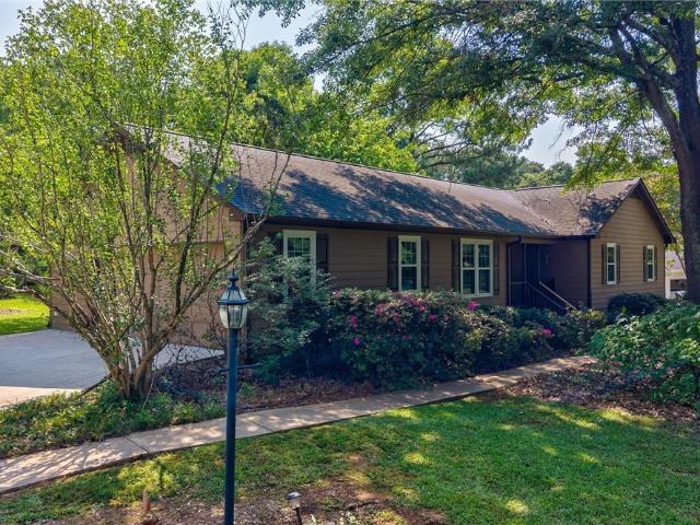 House for sale in Oconee, Georgia