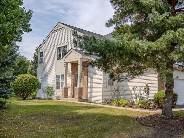 Condo for sale in Mchenry, Illinois