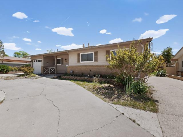 House for sale in New Mexico