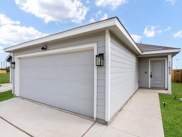 House for sale in Converse, Texas